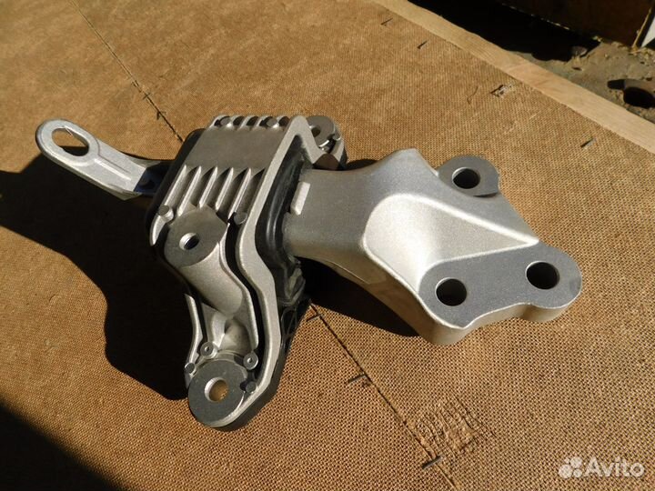 Опора кпп левая Chevrolet Cruze