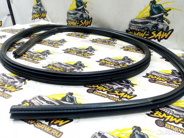 Уплотнитель двери передний правый Bmw 3 E36 sedan