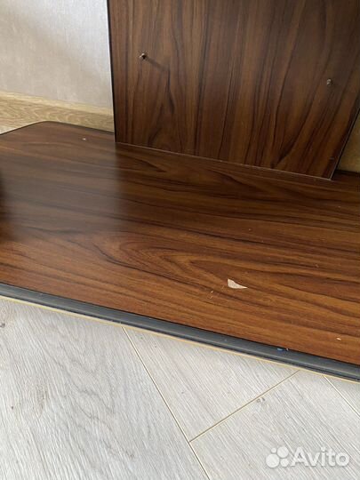 Подставка для телевизора