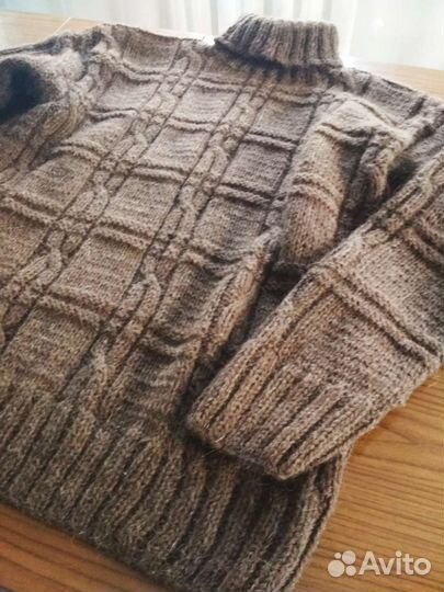 Свитер шерсть