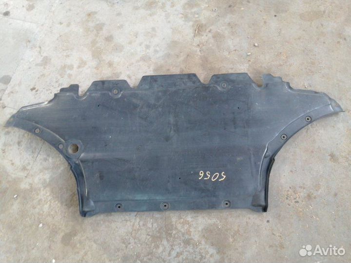 Защита антигравийная задняя Audi A4 8K CDN