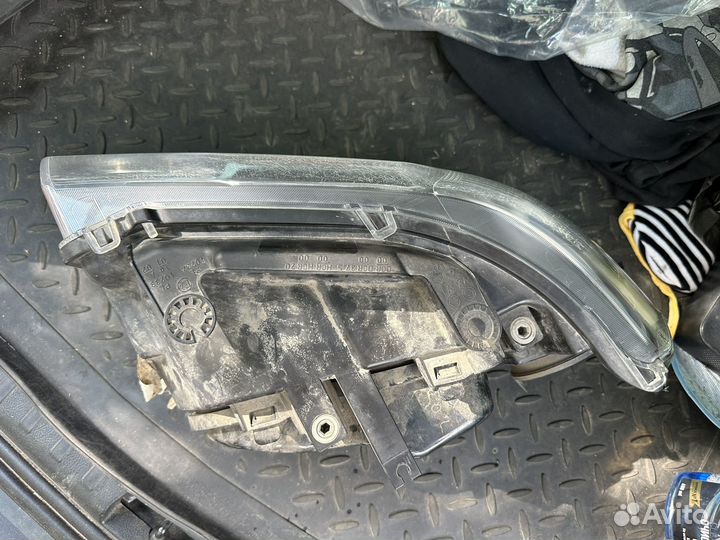 Фара правая Land Rover Freelander 2