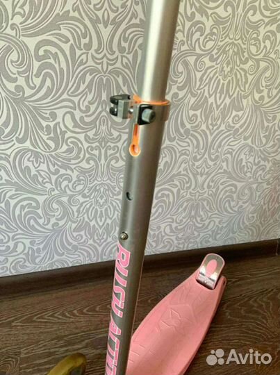 Самокат в отличном состоянии