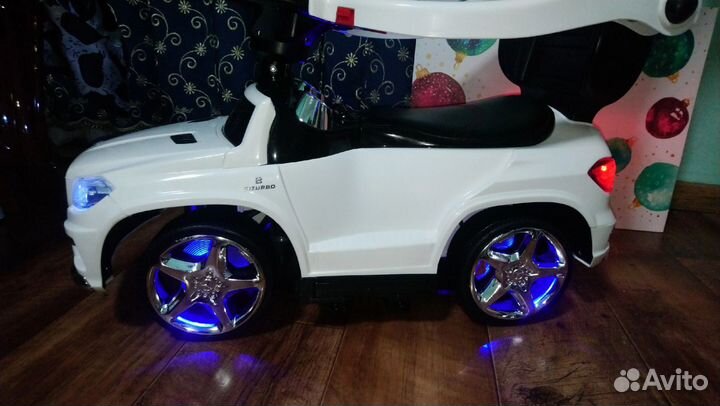 Машинка каталка, толокар + качалка