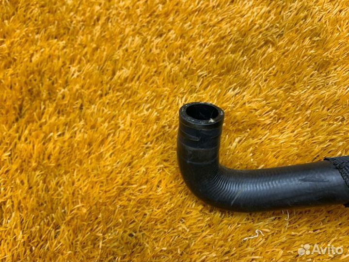 Патрубок системы охлаждения Mercedes-Benz C-Class