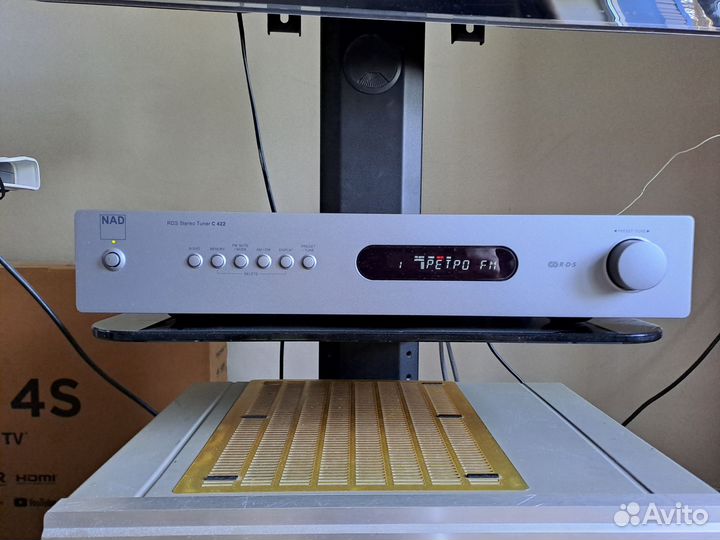 Тюнер NAD C 422
