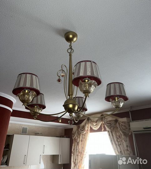 Люстра и бра (2шт)