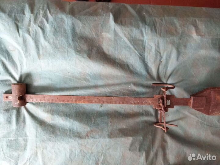 Весы старинные