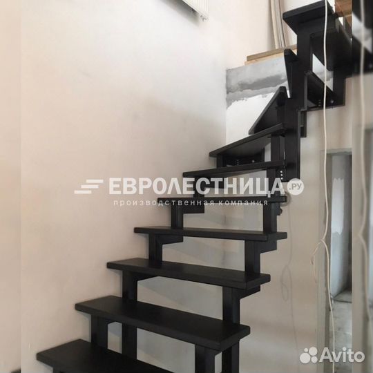 Лестница на металлокаркасе