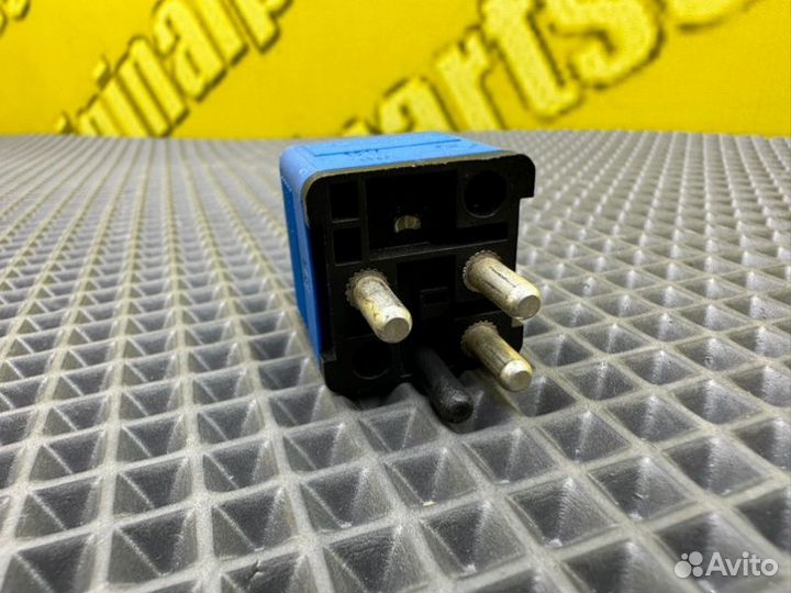 Реле вентилятора Mercedes-Benz S-Class W140 M603