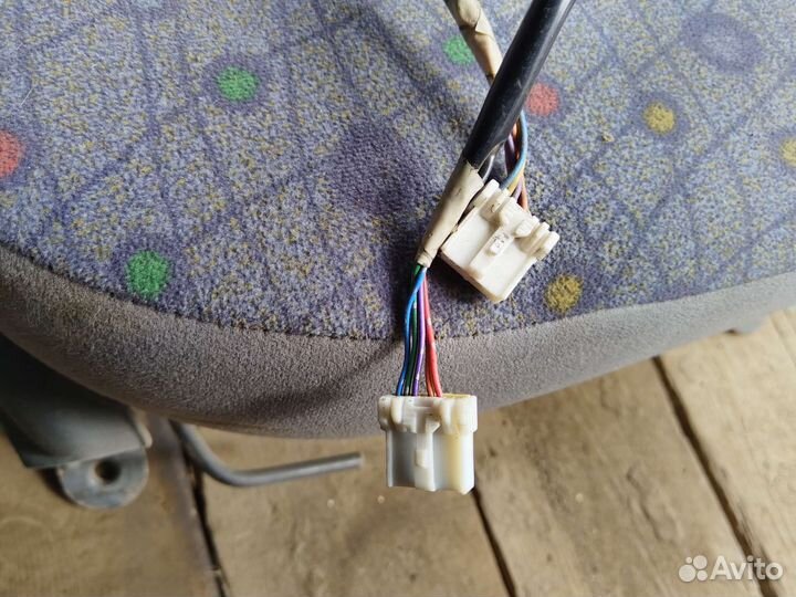 Боковое зеркало на Ниссан