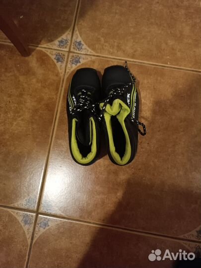 Лыжные ботинки