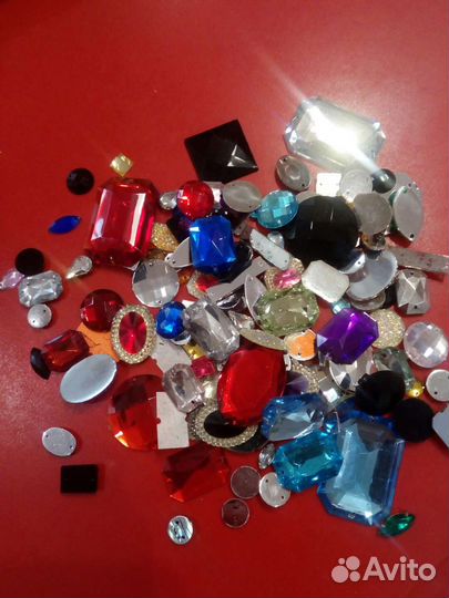Стразы, пайетки, рубка, стеклярус, бусы