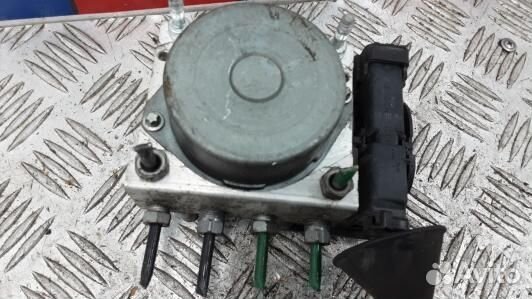 Блок ABS renault clio 3 (YBE01KW01)