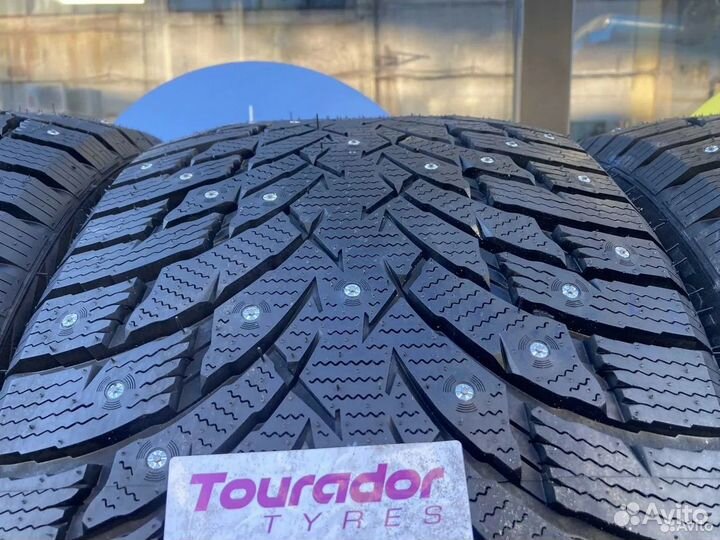 Tourador Ice Star TSW1 325/35 R22 114T