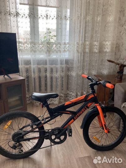 Продам велосипед детский. Колеса 26 дюймов