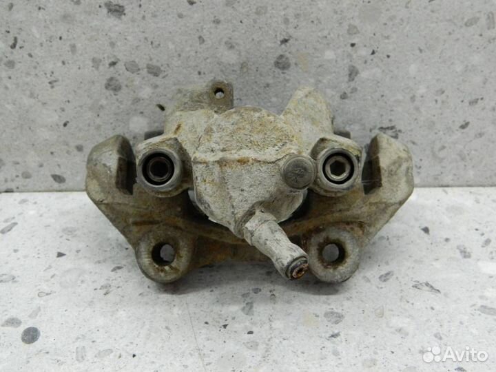 Суппорт задний правый Mercedes-Benz ML-Class W164