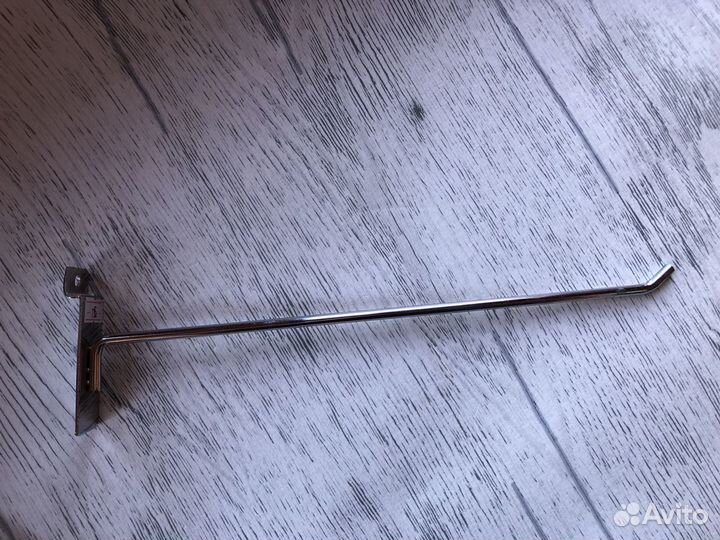 Торговое оборудование для магазина одежда