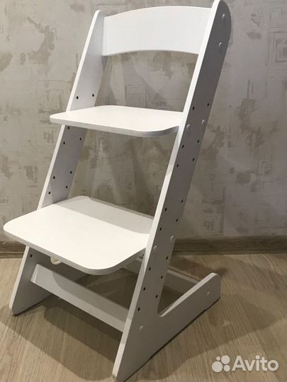 Растущий стул для школьника в наличии в Новосибирс