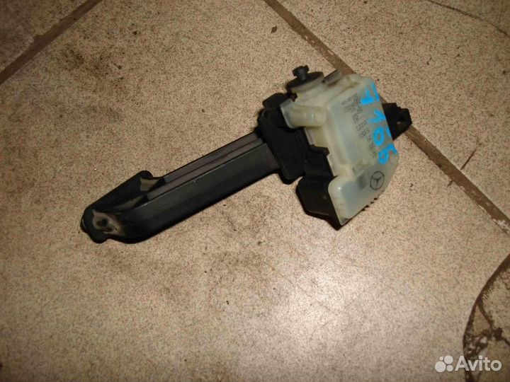 Активатор Mercedes E W211 2002-2009