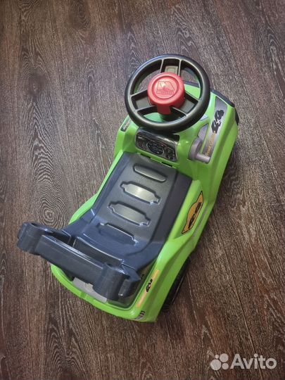 Детская машинка толокар