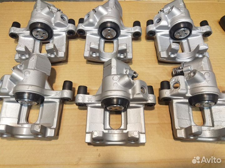 Задний суппорт Ford Focus/Mazda3