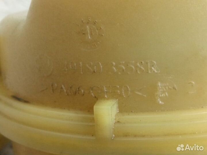 Бачок гур Renault Logan 2019