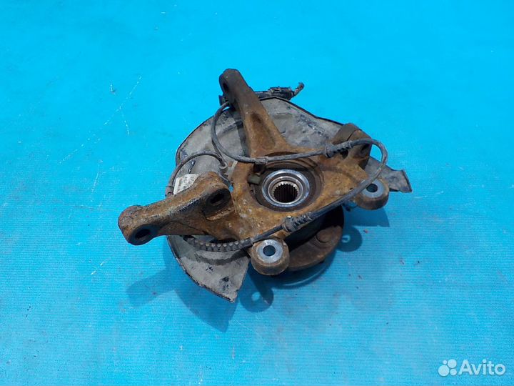 Поворотный кулак передний правый Chevrolet Aveo (T