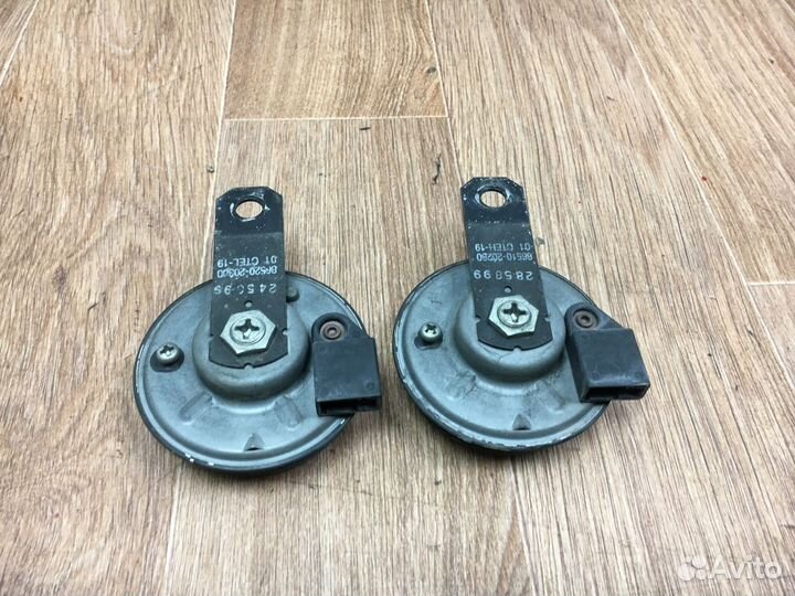 Звуковой сигнал Toyota Wish II (2009—2012)