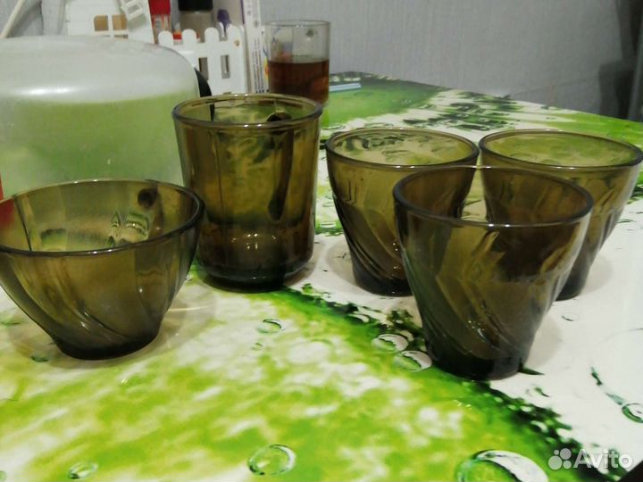 Стаканы и бокалы