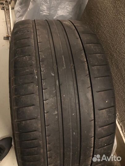 Pirelli P Zero 275/45 R21 и 315/40 R21 111Y