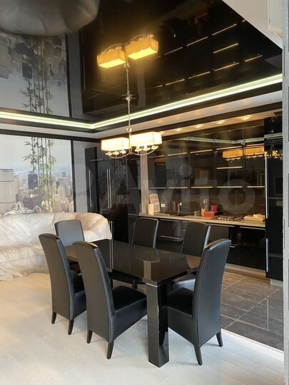 2-к. квартира, 85 м², 5/8 эт.