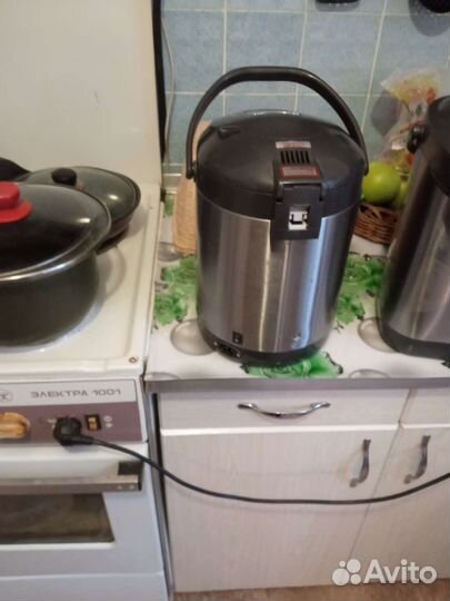 Чайник термопот Redmond