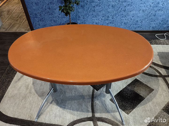 Кухонный стол бу