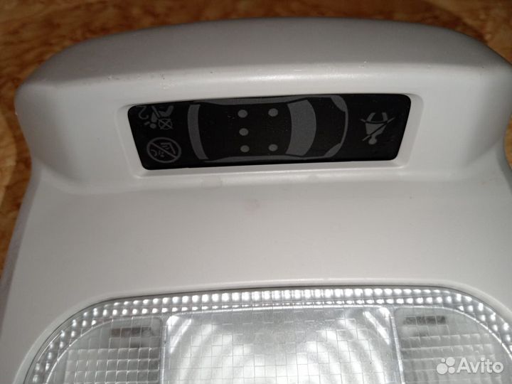 Плафон салона пежо 308