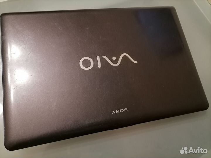 Ноутбук Sony Vaio core i3 4GB 500GB Radeon HD 5650