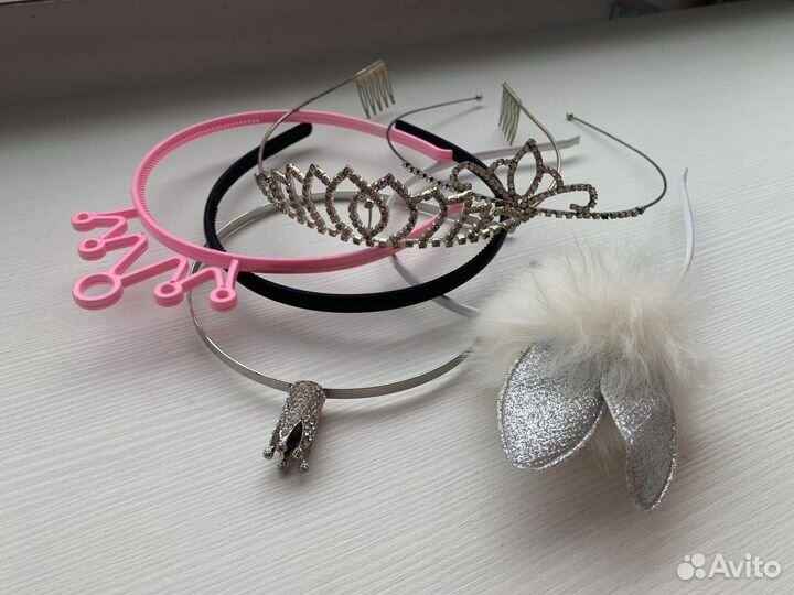 Обручи на голову, диадемы