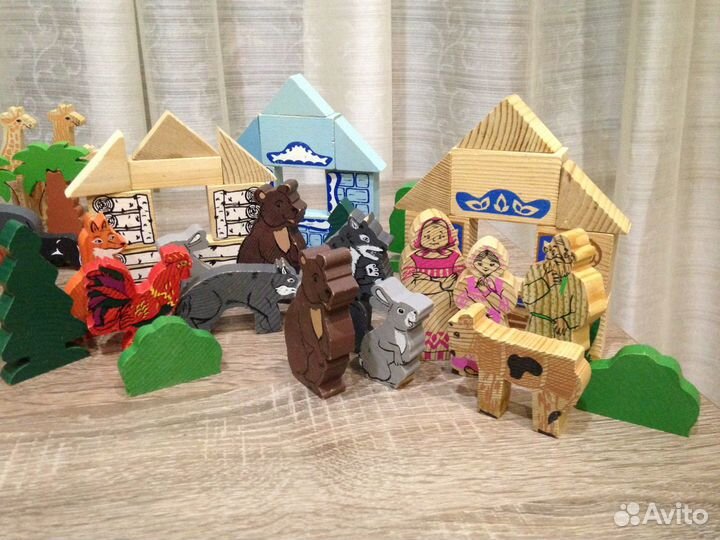 Игрушки деревянные для малыша