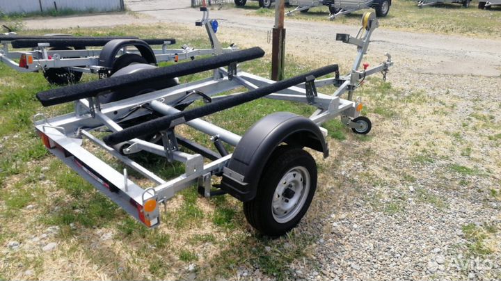 Прицеп «Водник 03» для перевозки водной техники