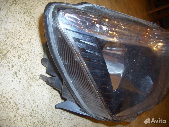 Фара правая Ниссан Террано с14