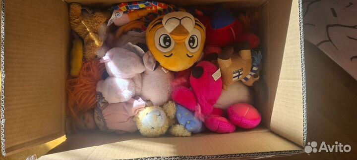 Мягкие игрушки коробкой