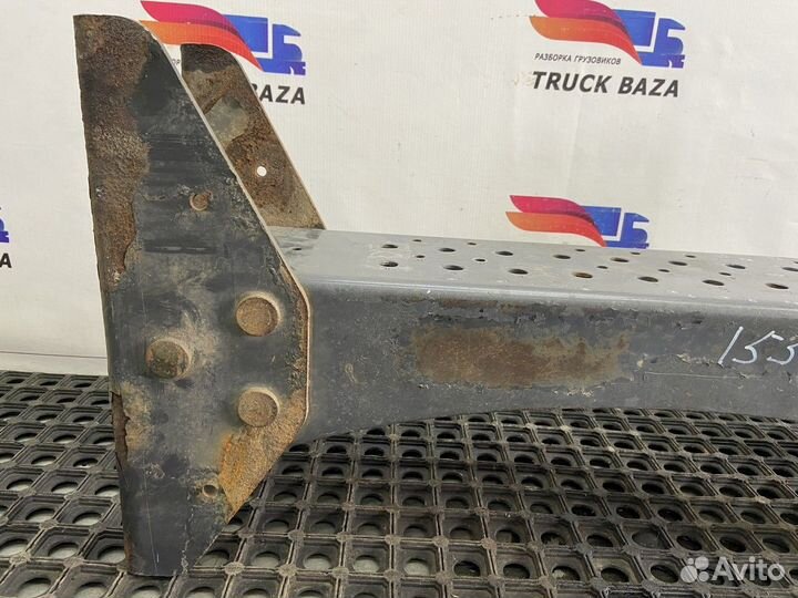 21668230 Траверса рамы