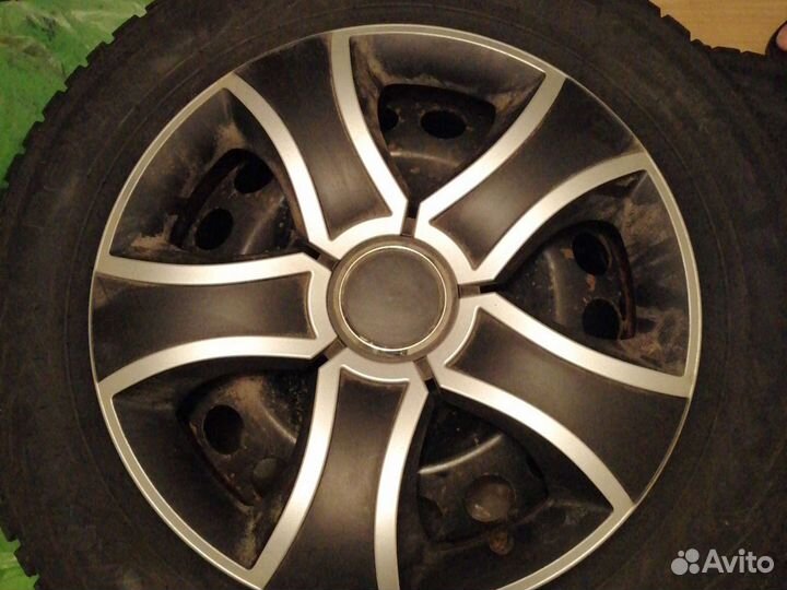 Nokian Tyres Hakkapeliitta 7 215/60 R16 99T