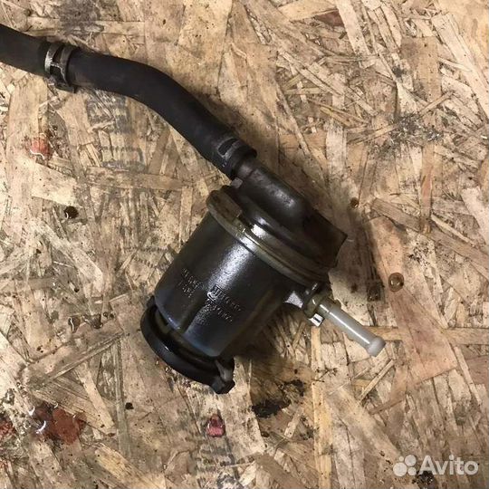 Бачок гур Toyota Land Cruiser Prado 150 2.8 диз