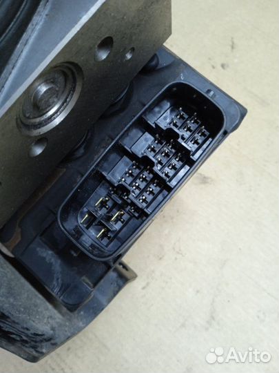 Блок ABS Isuzu Elf NKR81E 4HL1 2005