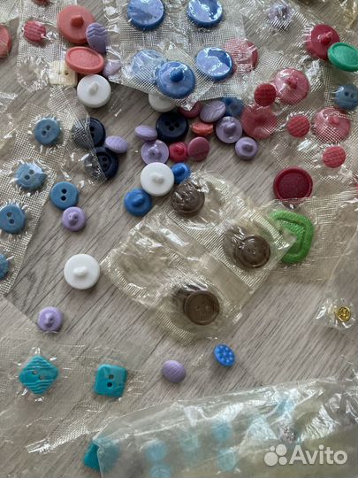 Винтажные пуговицы набором новые