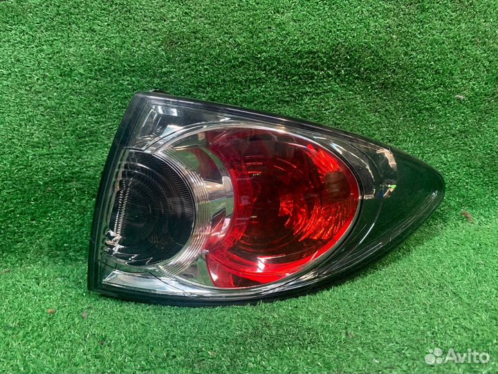 Фонарь задний правый Mazda Atenza Sport Wagon