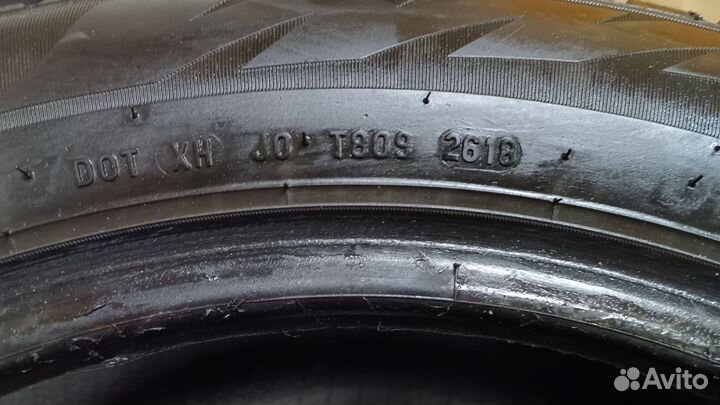 Pirelli Formula Ice 215/55 R17 98T