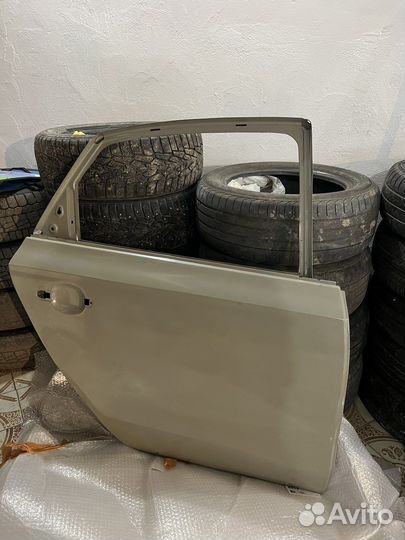 Дверь Фольксваген поло