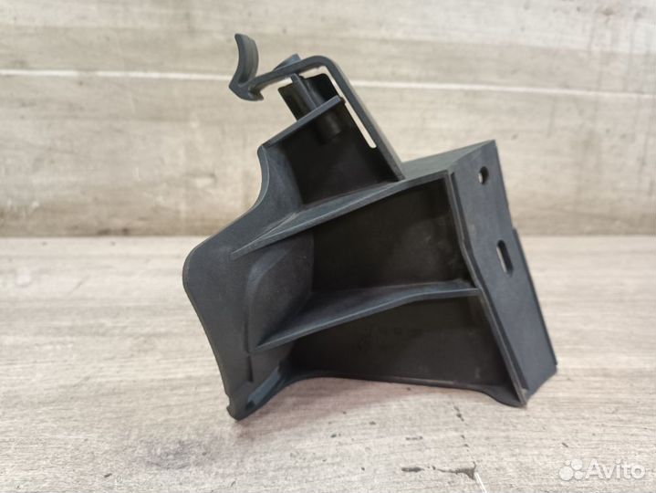 Кронштейн расширительного бачка Mercedes-Benz Vito